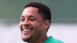 Vitor Roque ainda está se adaptando ao estilo de jogo do Verdão