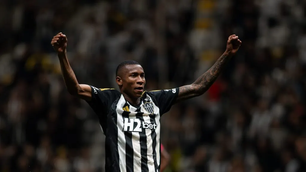 Patrick, jogador do Atlético-MG, comemora seu gol durante partida contra o Maringá, pela Copa Betano do Brasil. Foto: Alessandra Torres/AGIF.