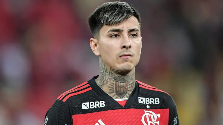Pulgar e Viña devem ser relacionados para a partida contra o Fortaleza, no Maracanã.