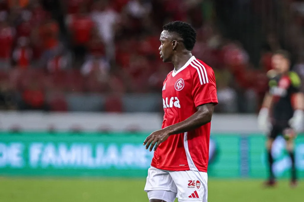 RS – PORTO ALEGRE – 01/03/2025 – GAUCHO 2025, INTERNACIONAL X CAXIAS – Carbonero jogador do Internacional durante partida contra o Caxias no estadio Beira-Rio pelo campeonato Gaucho 2025. Foto: Maxi Franzoi/AGIF