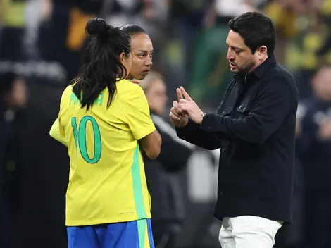 Arthur Elias destaca evolução do Brasil e celebra apoio da torcida