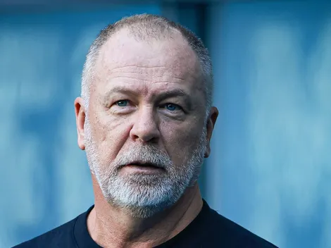 Torcida do Grêmio se rende a Mano Menezes após vitória