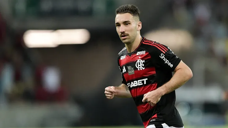 Zagueiro se destacou com uma assistência