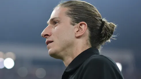 Filipe Luis, técnico do Flamengo, durante partida contra o Fortaleza no estadio Maracana pelo campeonato Brasileiro A 2025. Foto: Thiago Ribeiro/AGIF
