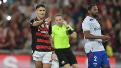 Luiz Araújo marca duas vezes em goleada do Flamengo sobre o Fortaleza.