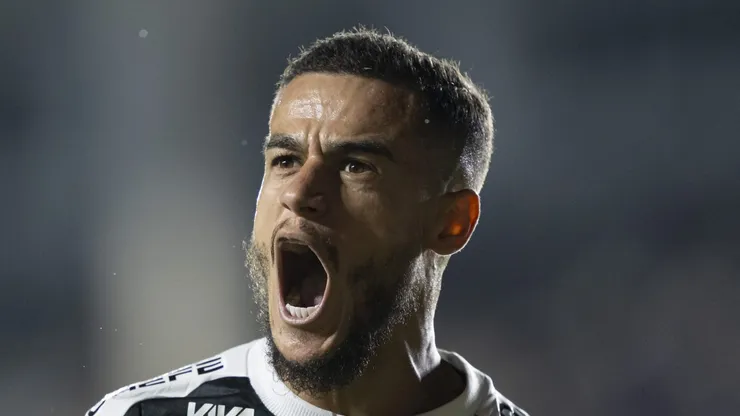 RJ - RIO DE JANEIRO - 17/05/2025 - BRASILEIRO A 2025, VASCO X FORTALEZA - Philippe Coutinho jogador do Vasco durante partida contra o Fortaleza no estadio Sao Januario pelo campeonato Brasileiro A 2025.