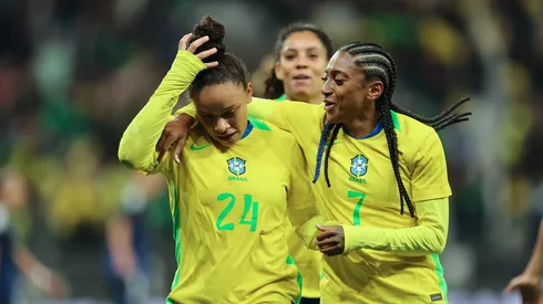 Dudinha e Kerolin no primeiro amistoso contra o Japão - Foto: Livia Villas Boas/CBF