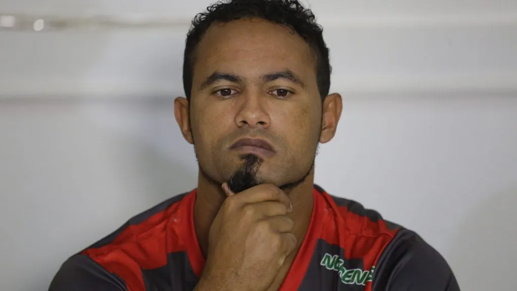 Goleiro Bruno durante apresentação. Foto: Nelson Antoine/AGIF