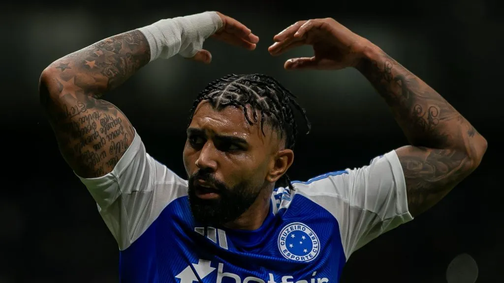 Gabigol, atacante da Raposa. Foto: Fernando Moreno/AGIF.