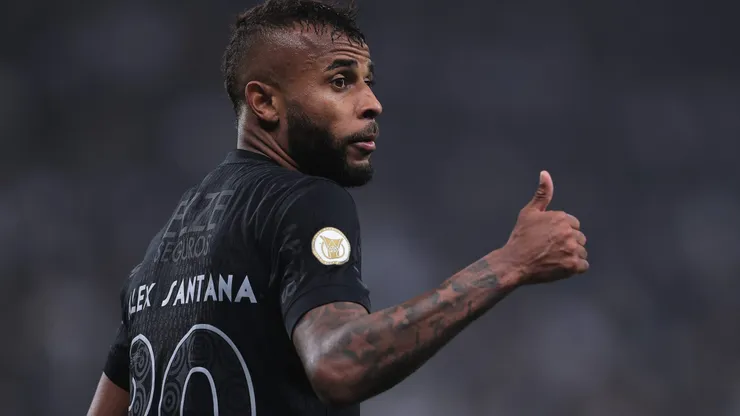 Alex Santana durante partida entre Corinthians e Criciúma, na Neo Química Arena, pelo Brasileirão 2024.