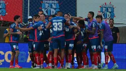 Jogadores do Bahia comemoram gol marcado na partida diante do Ceará, pela Copa do Nordeste. Foto: AGIF / Alamy Stock Photo