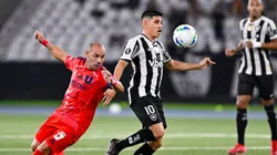 Jefferson Savarino com o domínio da bola em partida diante da LAU. Foto: SPP Sport Press Photo. / Alamy Stock Photo