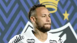 Neymar em ação pelo Santos - Foto: Jhony Pinho/AGIF