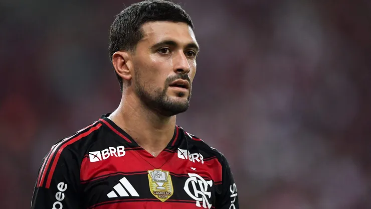 Arrascaeta durante partida entre Flamengo e Fortaleza, no Maracanã, pelo Brasileirão.