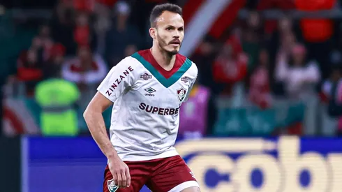 Renê jogador do Fluminense durante partida contra o Internacional no estádio Beira-Rio pelo campeonato Brasileiro A 2025.