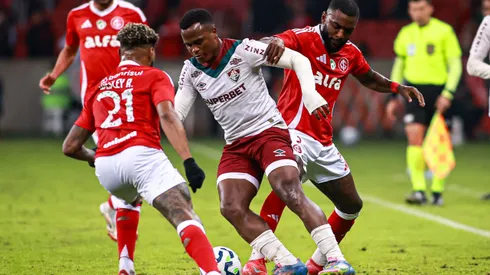John Arias jogador do Fluminense durante partida contra o Internacional - Foto: Maxi Franzoi/AGIF