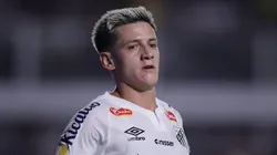 Léo Godoy, lateral-direito do Santos