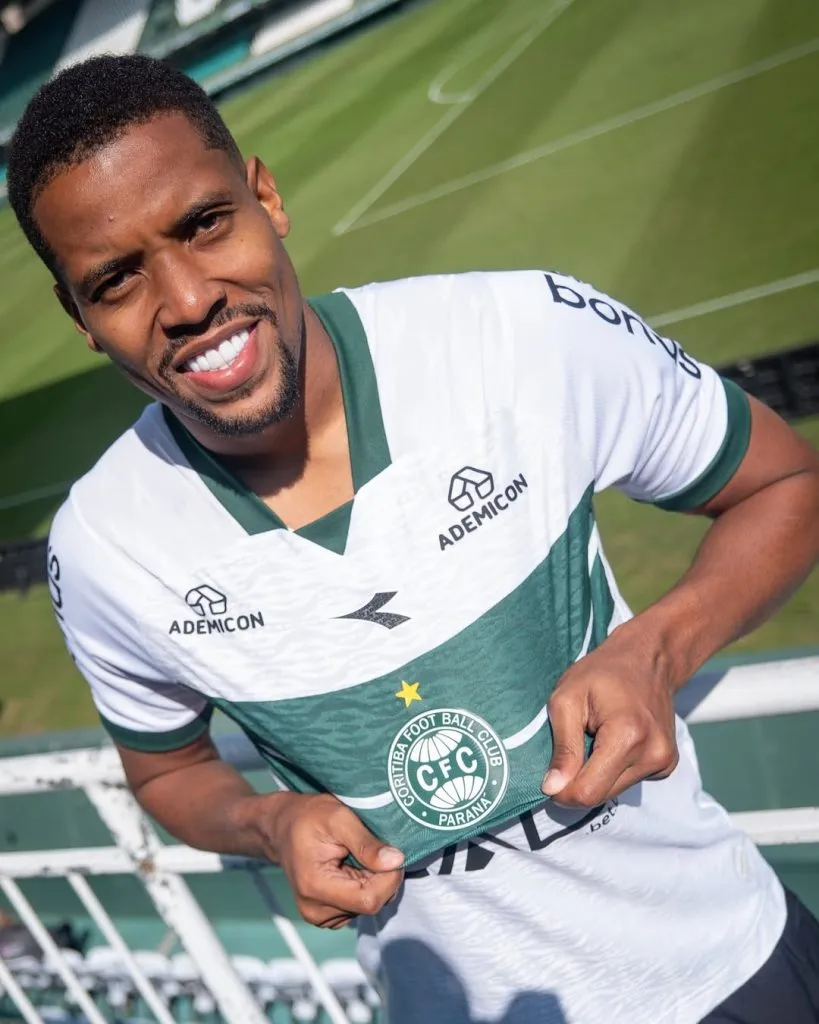 Iury Castilho, é o novo atacante do Coritiba e deve estrear nos próximos dias. Foto: &nbsp;JP Pacheco/Coritiba