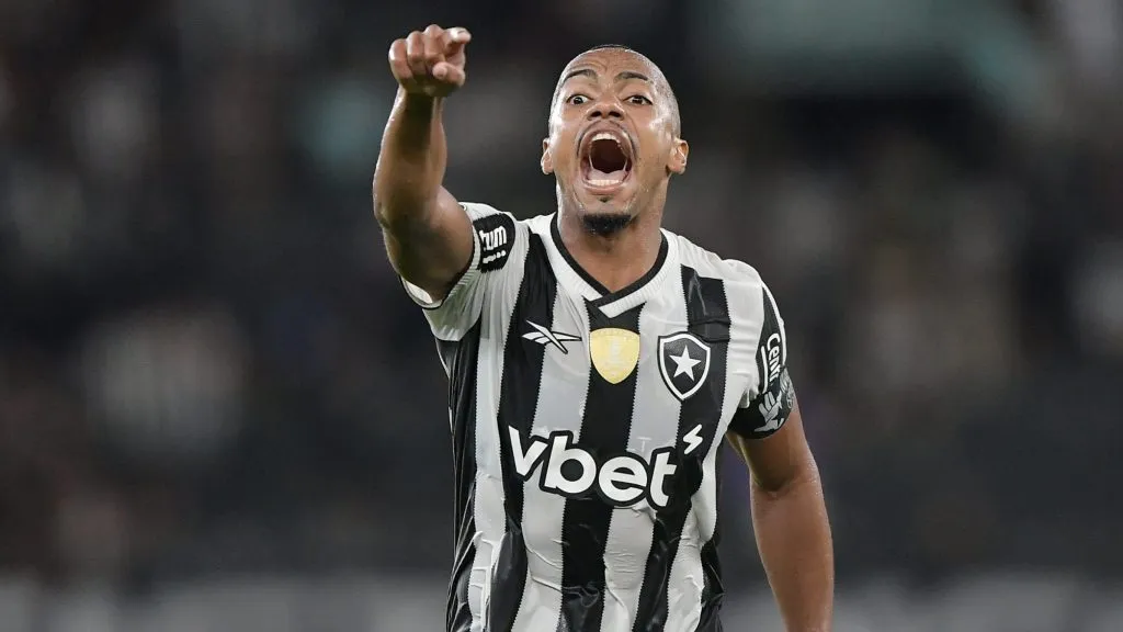 Capitão do Botafogo destaca confiança para o Mundial – Foto: Thiago Ribeiro/AGIF