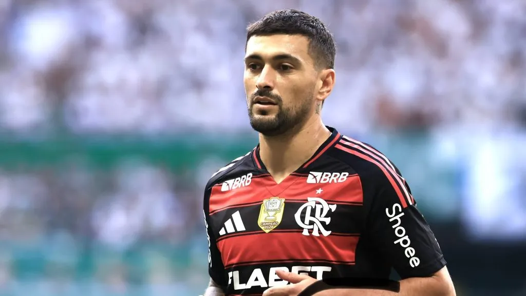 Arrascaeta está negociando renovação contratual – Foto: Marcello Zambrana/AGIF