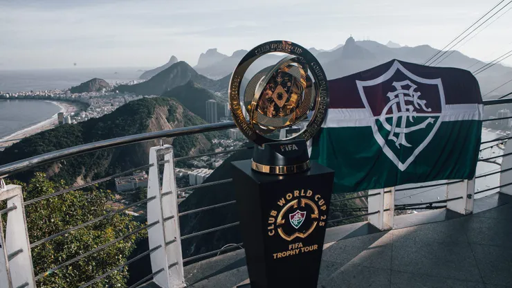 Troféu do Super Mundial de Clubes no RJ. FOTOS: LUCAS MERÇON / FLUMINENSE F.C.