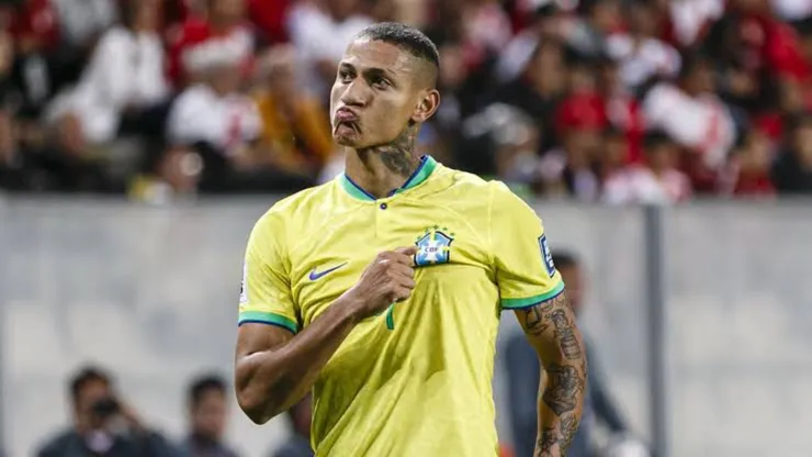 Torcedor do Vasco, Richarlison irá representar o Brasil na Data FIFA - Foto: Reprodução/Getty Images