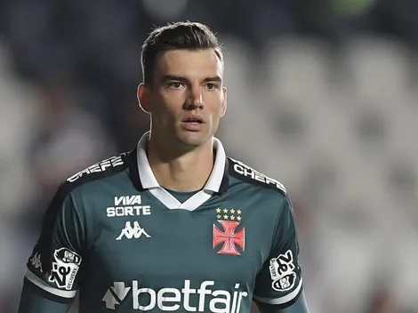 Carlos Germano se rende ao talento de Léo Jardim, do Vasco