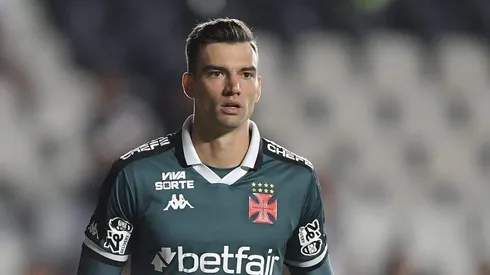 Léo Jardim foi elogiado pelo ex-Vasco.