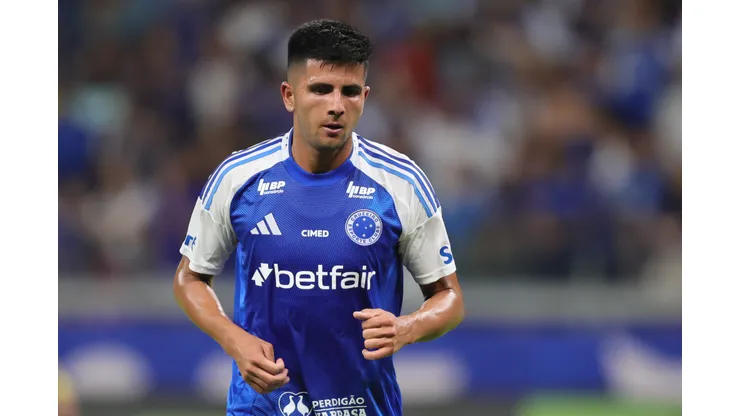 MG - BELO HORIZONTE - 29/03/2025 - BRASILEIRO A 2025, CRUZEIRO X MIRASSOL - Gamarra jogador do Cruzeiro durante partida contra o Mirassol no estadio Mineirao pelo campeonato Brasileiro A 2025. Foto: Gilson Lobo/AGIF