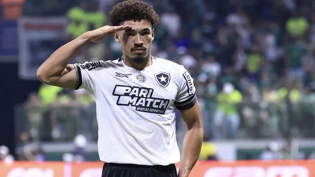 Ex-Botafogo, Adryelson está na mira do Grêmio – Foto: Marcello Zambrana/AGIF