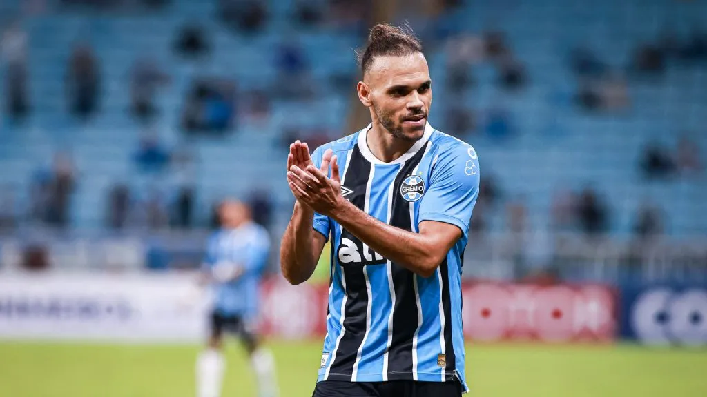 Braithwaite, atacante do Imortal. Foto: Maxi Franzoi/AGIF.