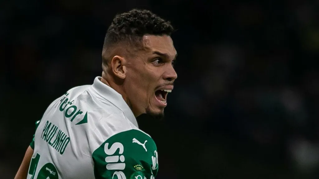 Paulinho fez poucos jogos desde que chegou - Foto: Fernando Moreno/AGIF.