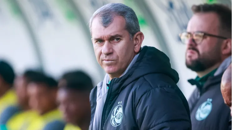 Tencati reclamou bastante da arbitragem na derrota para o Grêmio