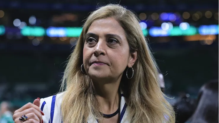Leila Pereira em jogo do Palmeiras - Foto: Ettore Chiereguini/AGIF