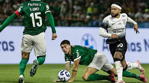Memphis Depay jogador do Corinthians durante partida contra o Palmeiras - Foto: Fabio Giannelli/AGIF
