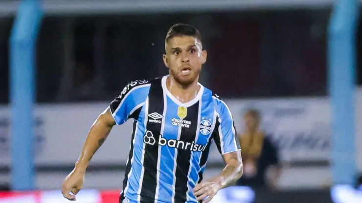 Cuellar busca reconquistar seu espaço no Grêmio e descarta saída