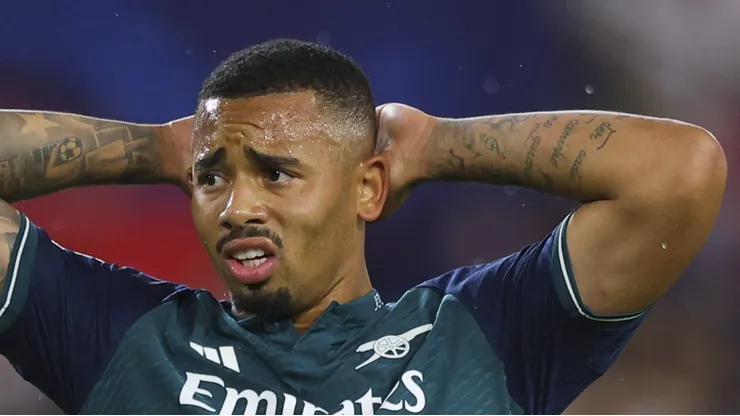 Atacante Gabriel Jesus, ex-Palmeiras, em ação pelo Arsenal. (Photo by Fran Santiago/Getty Images)