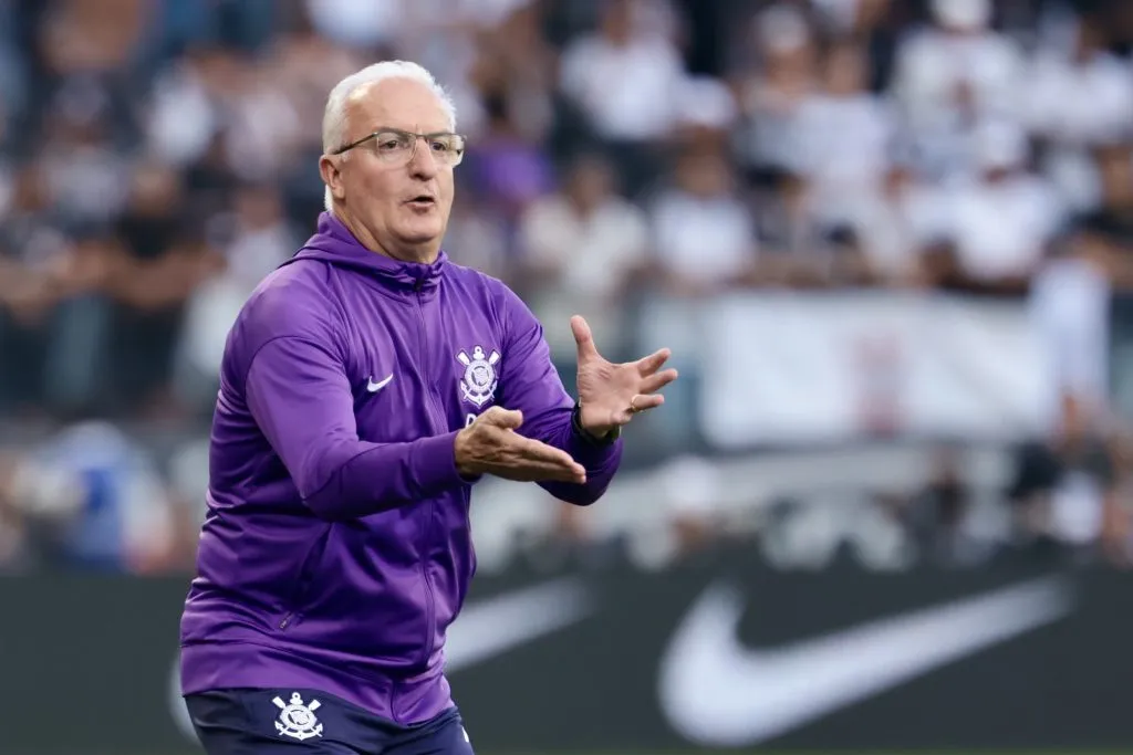 SP – SAO PAULO – 18/05/2025 – BRASILEIRO A 2025, CORINTHIANS X SANTOS – Dorival Jr. tecnico do Corinthians durante partida contra o Santos no estadio Arena Corinthians pelo campeonato Brasileiro A 2025. Foto: Marcello Zambrana/AGIF
