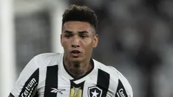 RJ - RIO DE JANEIRO - 30/04/2025 - COPA DO BRASIL 2025, BOTAFOGO X CAPITAL - Igor Jesus jogador do Botafogo comemora seu gol durante partida contra o Capital no estadio Engenhao pelo campeonato Copa Do Brasil 2025.