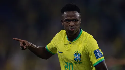 Vinicius Júnior, jogador da Seleção Brasileira, comemora gol marcado na Copa do Mundo de 2022. Foto: Pedro Martins/AGIF.