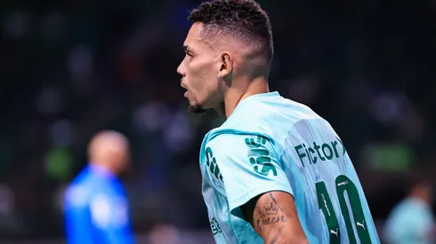 SP - SAO PAULO - 22/05/2025 - COPA DO BRASIL 2025, PALMEIRAS X CEARA - Paulinho jogador do Palmeiras durante aquecimento antes da partida contra o Ceara no estadio Arena Allianz Parque pelo campeonato Copa Do Brasil 2025. Foto: Fabio Giannelli/AGIF