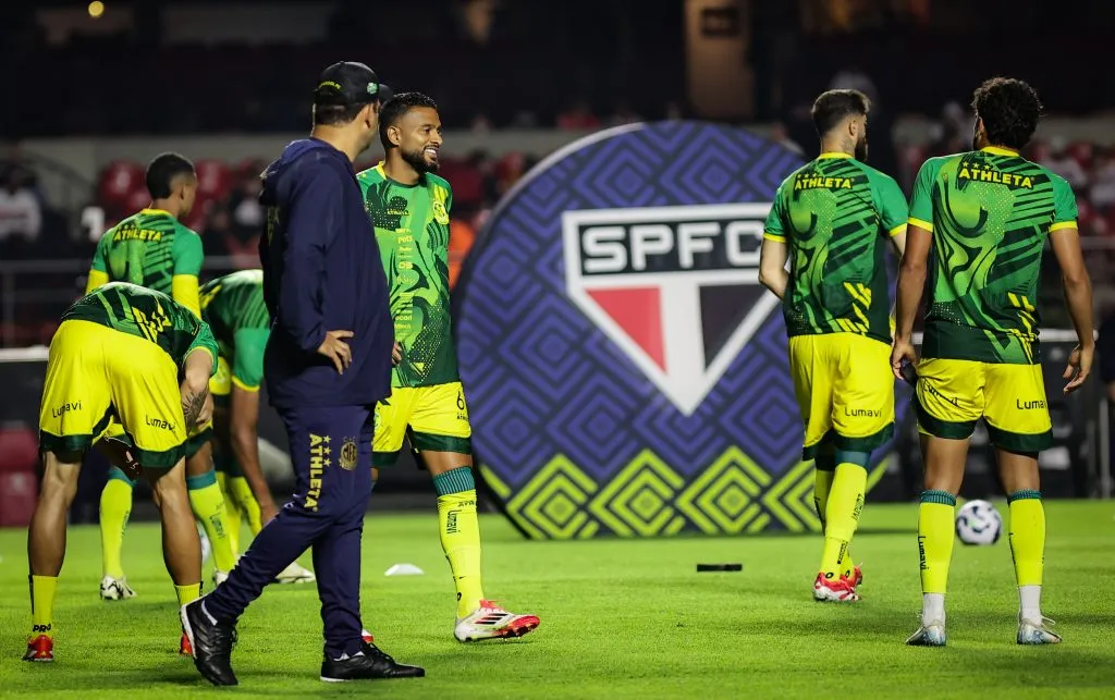 SP – SAO PAULO – 24/05/2025 – BRASILEIRO A 2025, SAO PAULO X MIRASSOL – Reinaldo jogador do Mirassol durante aquecimento antes da partida contra o Sao Paulo no estadio Morumbi pelo campeonato Brasileiro A 2025. Foto: Fabio Giannelli/AGIF