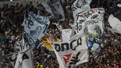 Torcida do Vasco durante partida contra o RB Bragantino, pelo Brasileirão Betano. Foto: Thiago Ribeiro/AGIF.