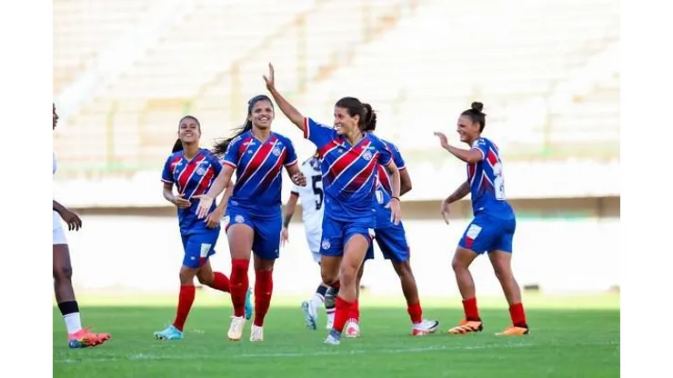 Jogadoras do Bahia comemoram gol. Foto: Letícia Martins/EC Bahia