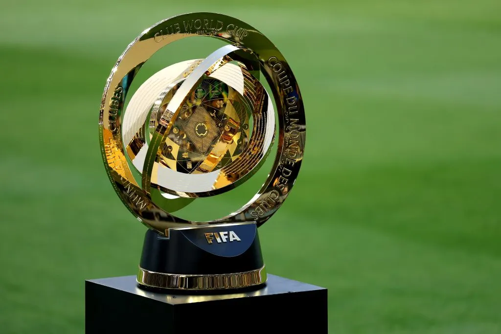 Taça da Copa do Mundo de Clubes da Fifa  – (Photo by Luke Hales/Getty Images)