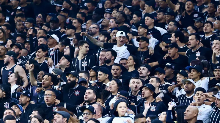 Torcida do Corinthians continua empurrando o clube no Brasileirão Betano