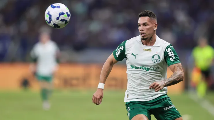 Paulinho é um dos destaques no ataque do Palmeiras. Foto: Gilson Lobo/AGIF