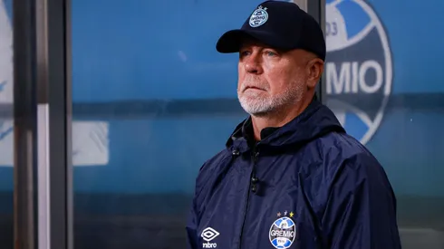 Mano Menezes terá período sem jogos para ajustar o Grêmio. Foto: Maxi Franzoi/AGIF