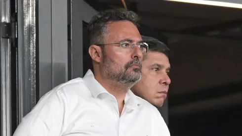 Alexandre Mattos, como CEO do Cruzeiro no Mineirão - Foto: Pedro Vilela/Getty Images