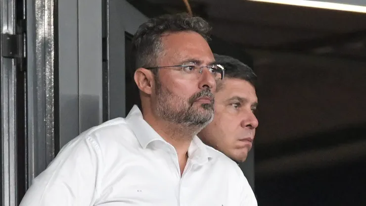 Alexandre Mattos, como CEO do Cruzeiro no Mineirão - Foto: Pedro Vilela/Getty Images